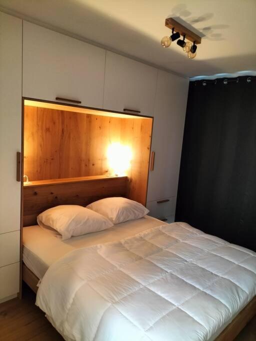 Superbe Appartement Avec Parking Malmedy Exterior photo